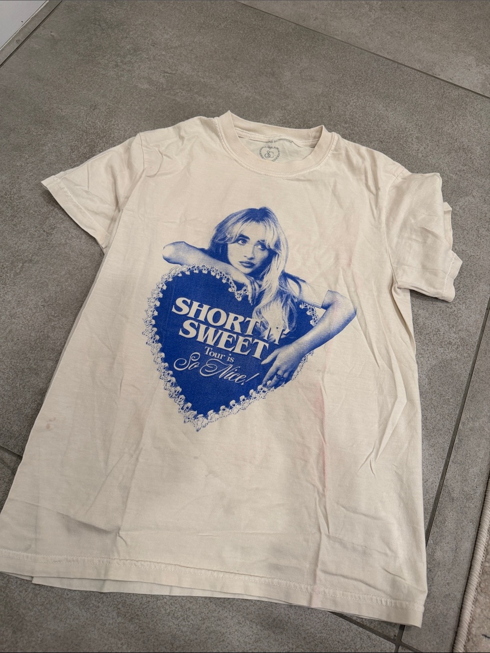 Sabrina carpenter short and sweet tour shirr